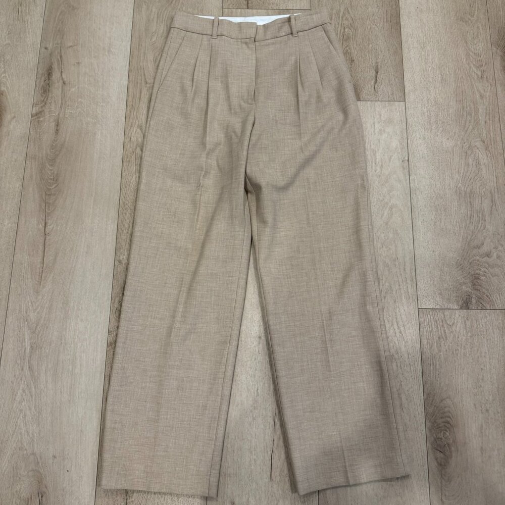 Aritzia The Effortless Pant